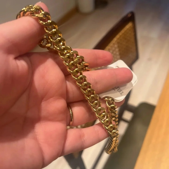 NEW‎ 18k Gold-Plated Cuban Chain Necklace - Picture 10 of 12